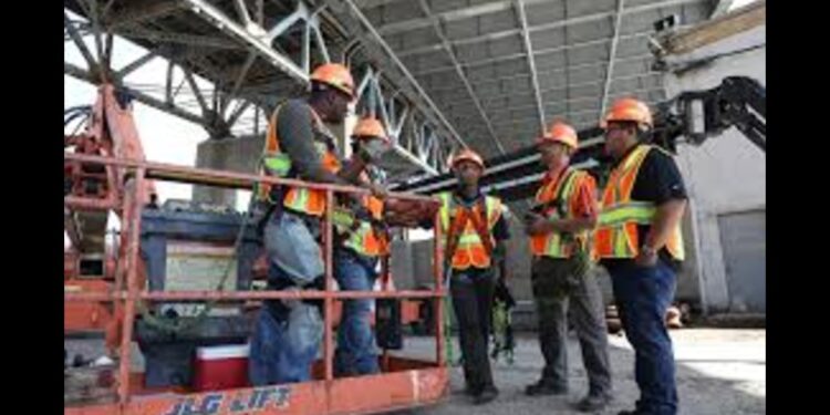 अवैध निर्माण को रोकने पर सिविल इंजीनियर को धमकी, शिकायत दर्ज